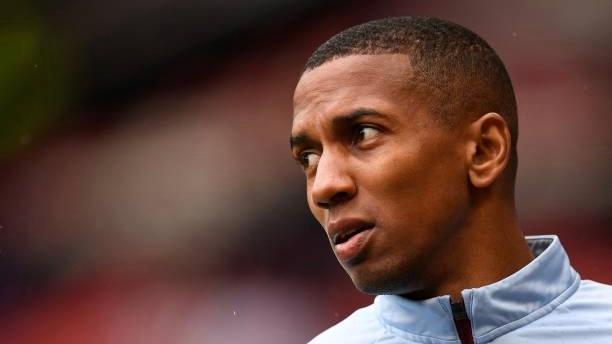 Ashley Young: Manchester United Punya 2 Pemain Winger yang "Patah"