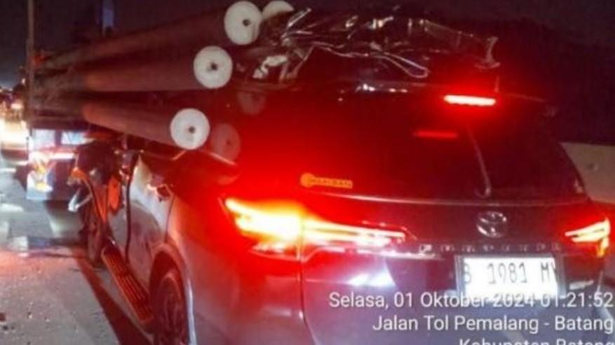 Begini Kondisi AKBP Boyolali usai Mobilnya Tabrak Truk Pengangkut Tiang Listrik di Tol Batang