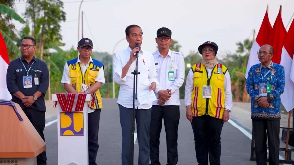 27 Ruas Jalan Senilai Rp737 Miliar Diresmikan Jokowi di NTT