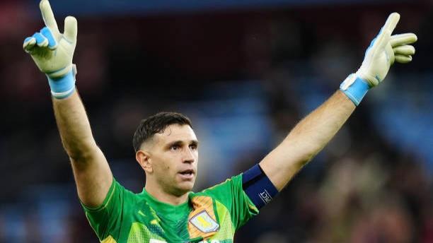 Emiliano Martinez Kagum dengan Suasana Villa Park Saat Aston Villa Kalahkan Bayern Munich