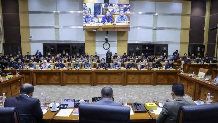 Keluhan Hakim Gajinya Setara dengan Uang Jajan Rafatar 3 Hari