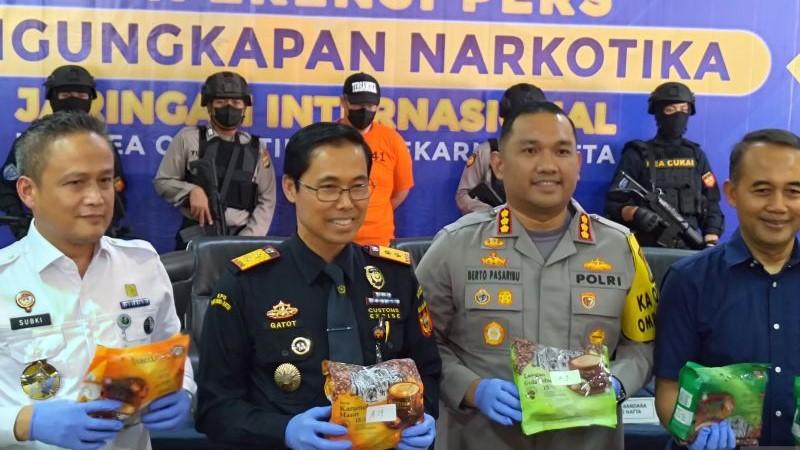 Penyelundupan Narkoba 11 Kg dari Malaysia Berhasil Digagalkan Polisi Bandara Soetta