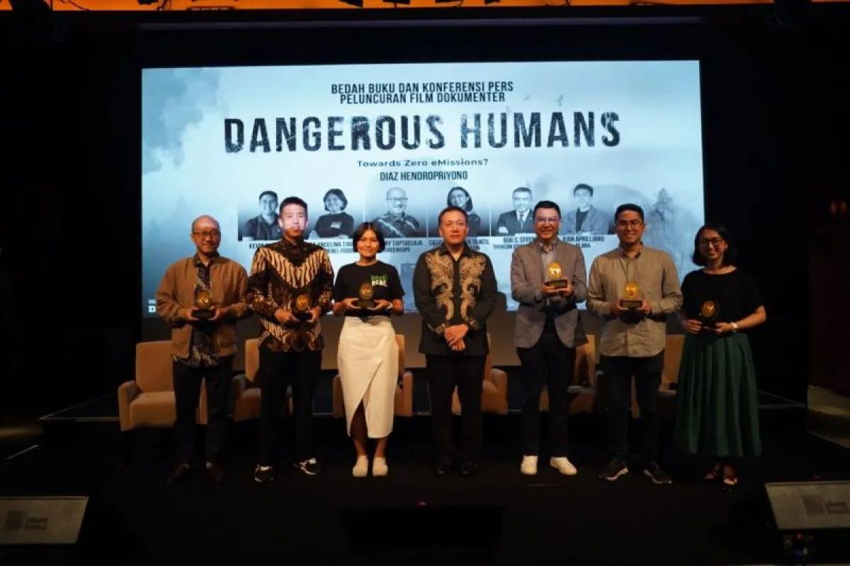 Diaz Hendropriyono dan Deddy Corbuzier Perkenalkan Film Dokumenter "Dangerous Humans: Towards Zero eMissions?"