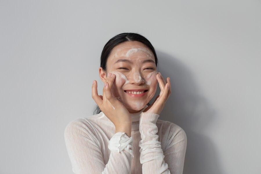 Apa Itu Anti-Aging? Panduan Lengkap untuk Menjaga Kesehatan dan Kecantikan Kulit