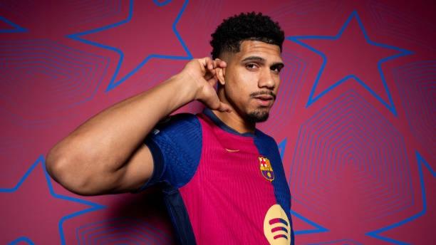 Ronald Araujo Siap Comeback dengan FC Barcelona