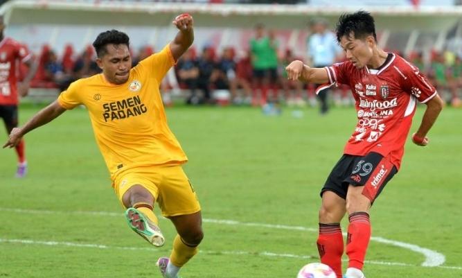 Stefano Cugurra Nilai Kenzo Nambu Masih Beradaptasi di Bali United