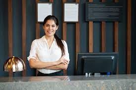 Ternyata Segini Uang Tip yang Pantas untuk Staf Hotel