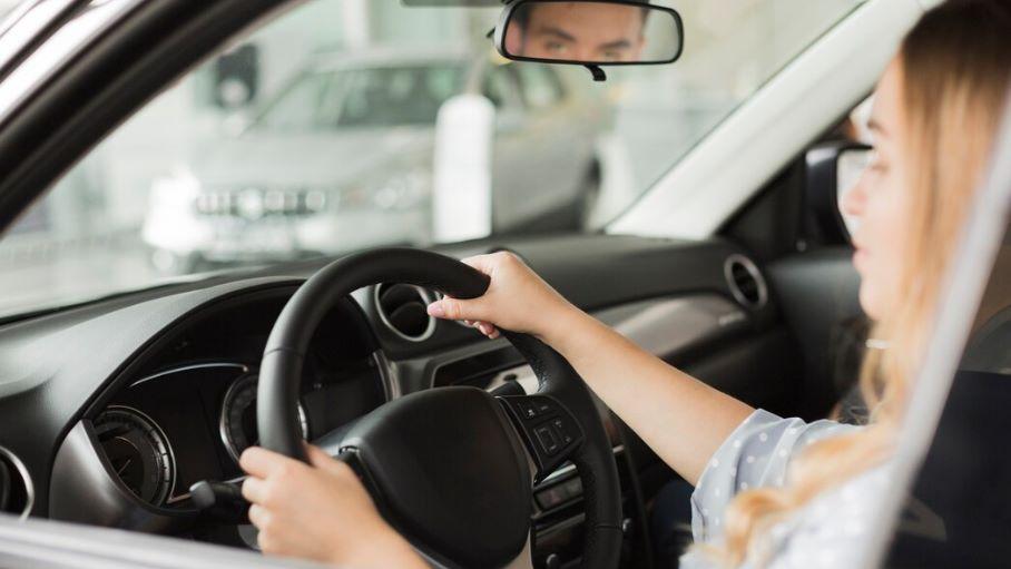Kenali Penyebab dan Solusi Mobil Oleng untuk Kenyamanan Berkendara