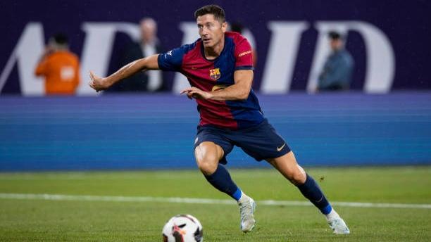 Barcelona Kenakan Jersi Berlogo Coldplay di El Clasico Kontra Real Madrid