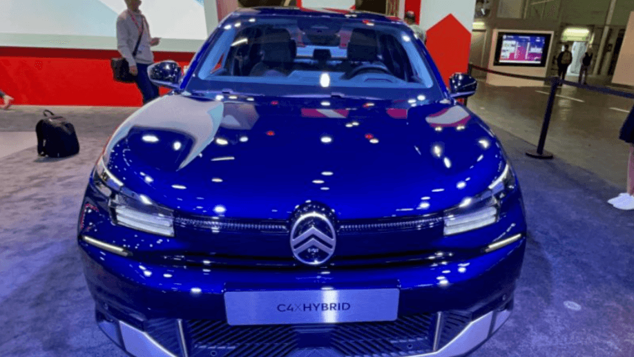 Paris Motor Show 2024: Citroen Luncurkan Model Terbaru C4 dan C4 X