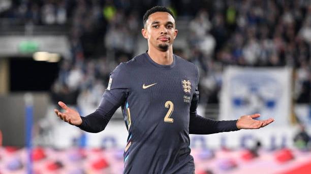 Real Madrid Prioritaskan Alexander-Arnold