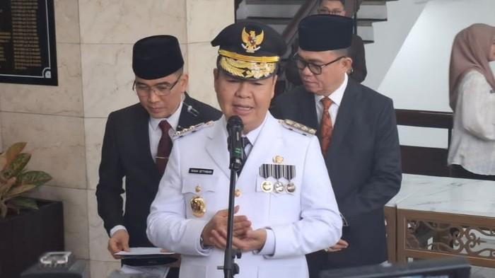 Pj Gubernur Teguh Dampingi Wapres Gibran Tinjau Perkembangan Proyek MRT Fase 2A di Monas