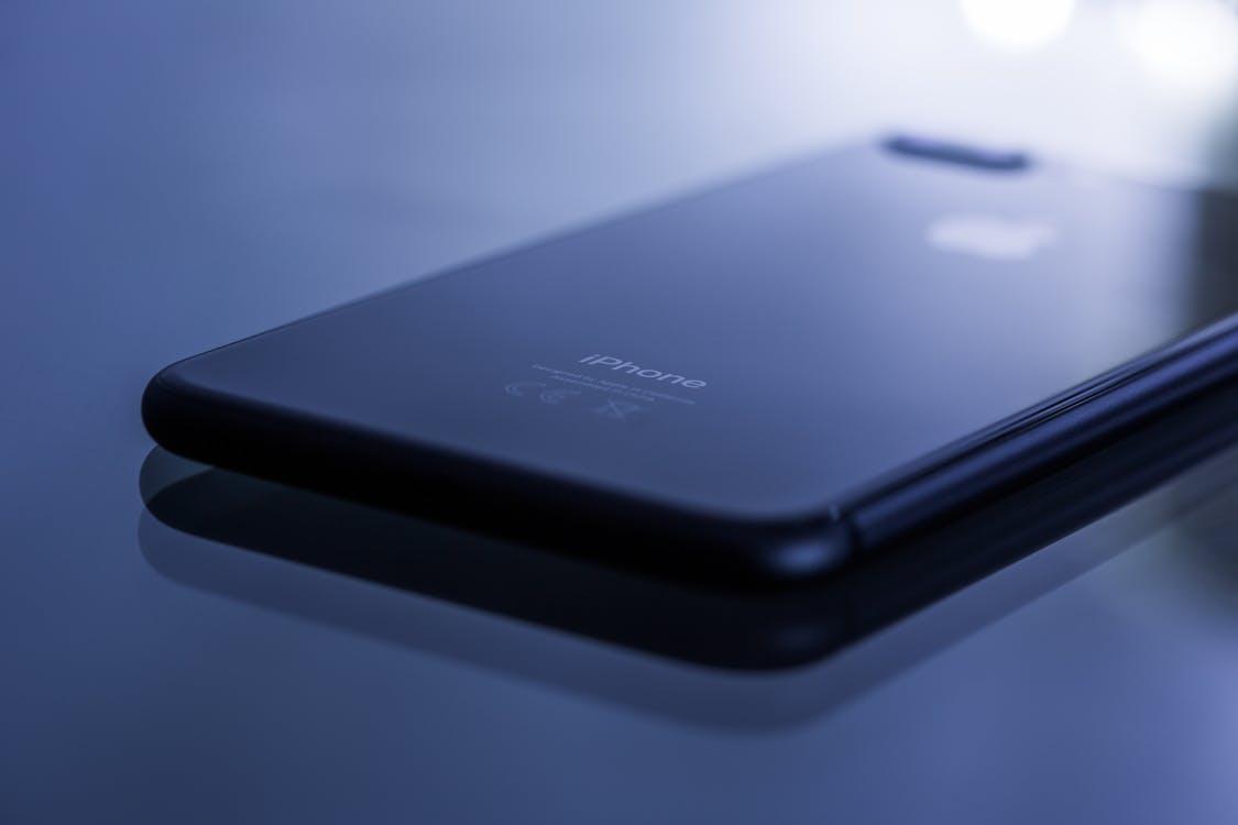Alasan Kenapa Harga iPhone Baru Cepat Jatuh