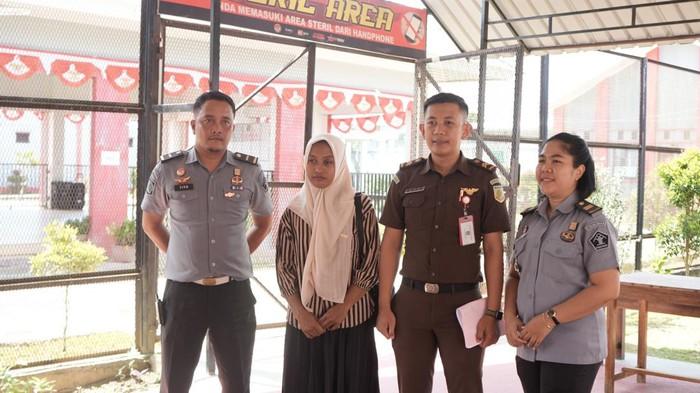 Polisi Klarifikasi: Guru Honorer Supriyani Tak Ditahan dalam Kasus Penganiayaan Anak di Sultra
