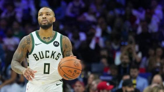 Damian Lillard dan Giannis Antetokounmpo Bawa Milwaukee Bucks Menang 124-109 atas Philadelphia 76ers