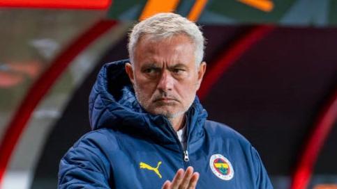 Jose Mourinho Bela Sir Alex Ferguson Usai Kontraknya Diputus Manchester United