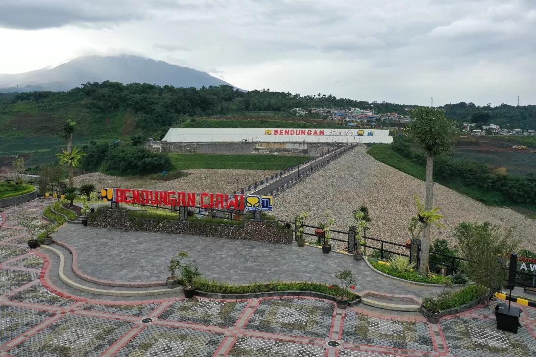 Brantas Abipraya Raih 2 Penghargaan di Asian Water Awards 2024