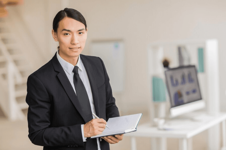 Apa Itu General Manager? Peran dan Tanggung Jawab dalam Dunia Bisnis