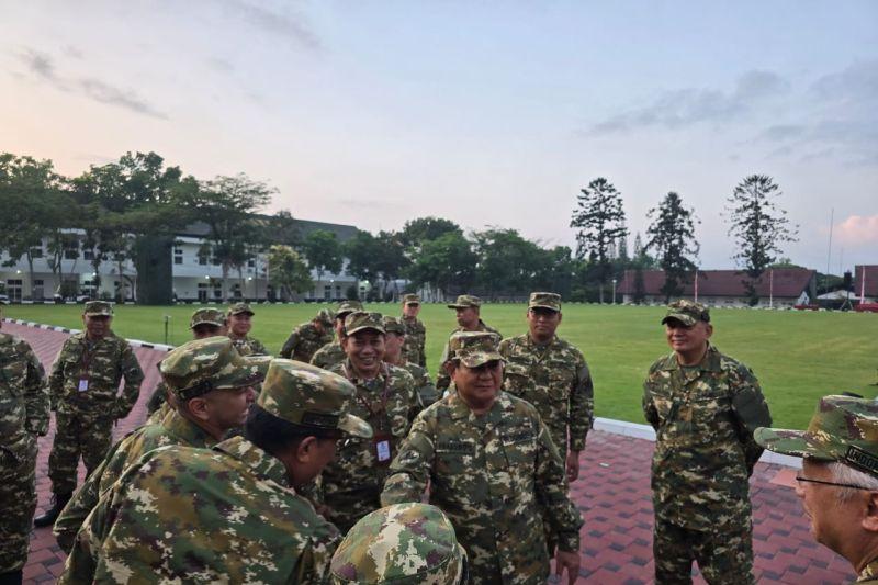 Presiden Prabowo ke Kabinetnya: Kita Harus Bergerak Seirama, Tak Sendiri-sendiri