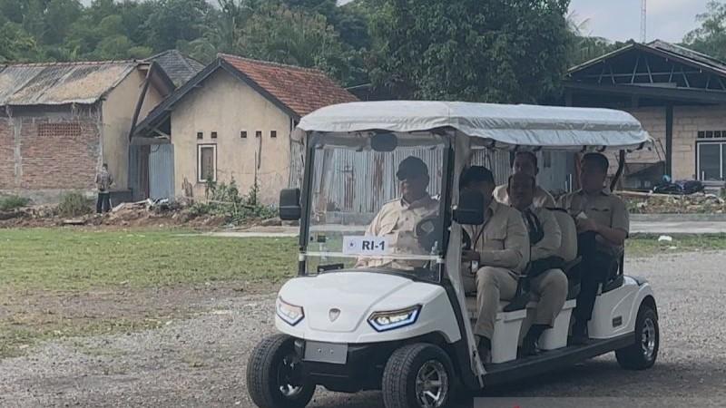 Di Sela-sela Retreat, Presiden Prabowo Tinjau Dapur Satuan Makan Gratis di Magelang