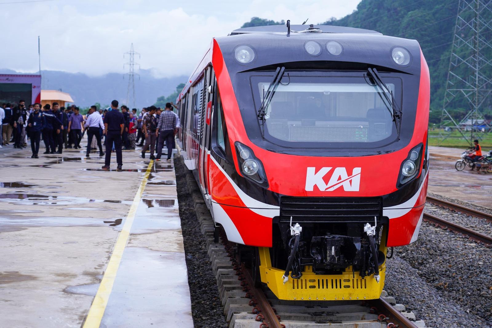 Kereta Api Perintis Sulsel Sukses Angkut 431.325 Penumpang hingga September 2024