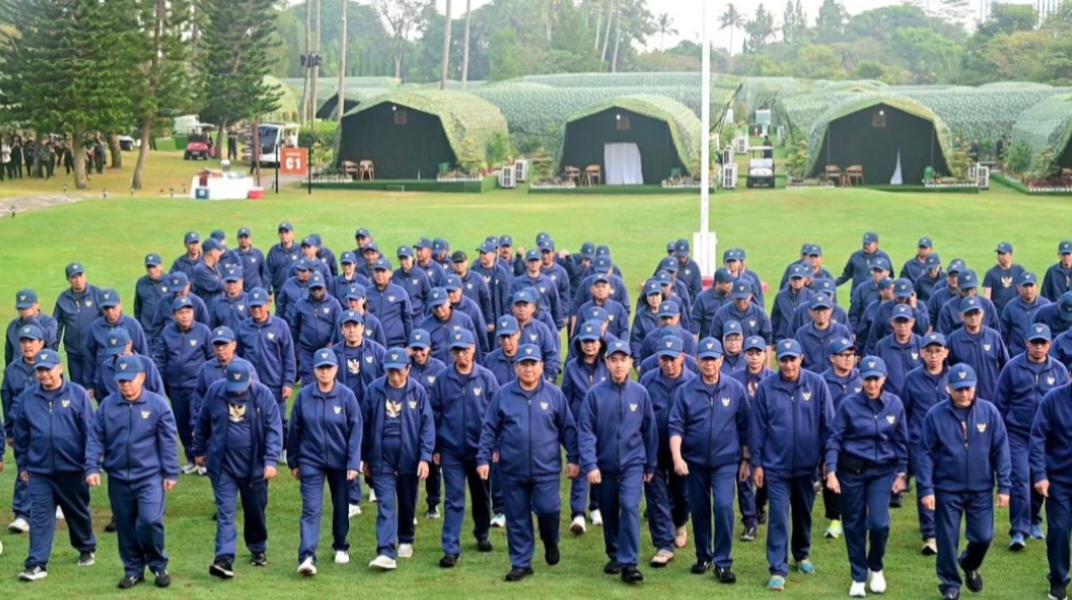 Hari Terakhir Retreat, Presiden Prabowo Kompak Olahraga Pagi Bersama Kabinet Merah Putih