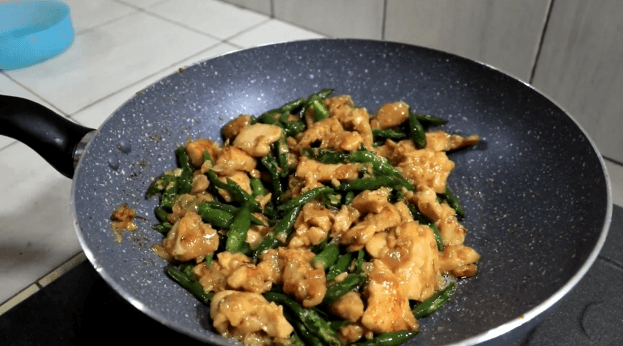 Resep Ayam Tumis Cabe Ijo yang Gurih dan Menggugah Selera