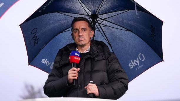 Erik ten Hag Diberhentikan United, Gary Neville Soroti Gaya Bermain yang Tidak Jelas