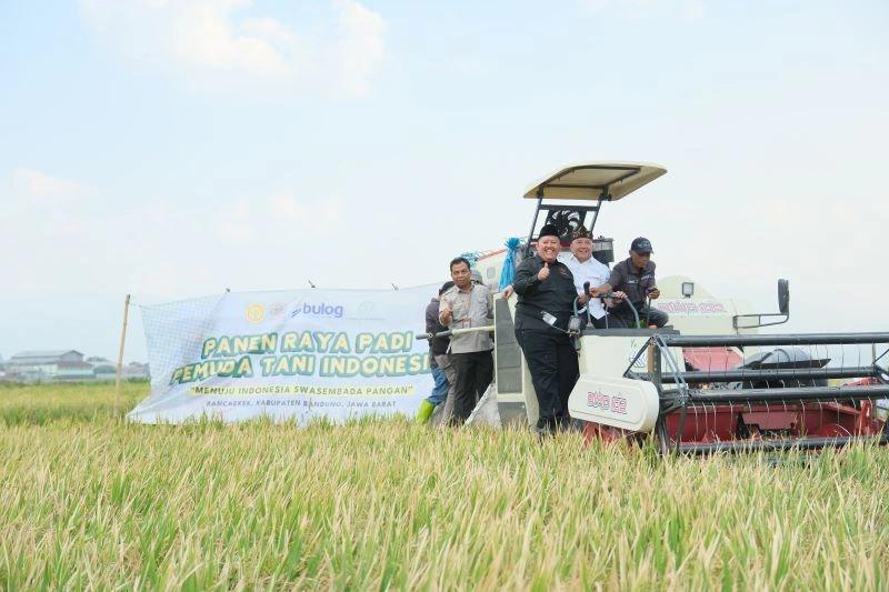 Prabowo Dilantik Jadi Presiden, Pemuda Tani Indonesia Syukuran dan Panen Raya