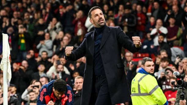 Ruud van Nistelrooy Mengakui Keberuntungan atas Kemenangan United