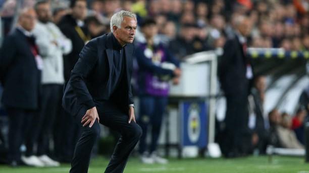 Jose Mourinho di Tekel Pemainnya Sendiri hingga Cidera!