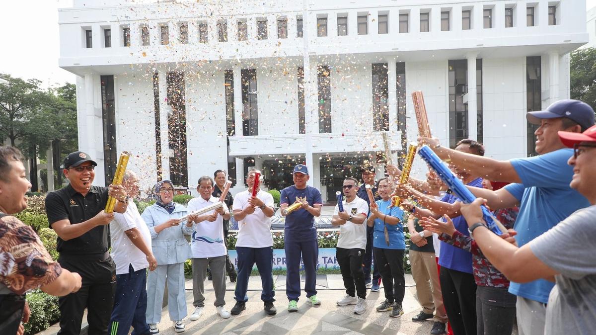 Wamensesneg Buka Peringatan HUT ke-53 KORPRI