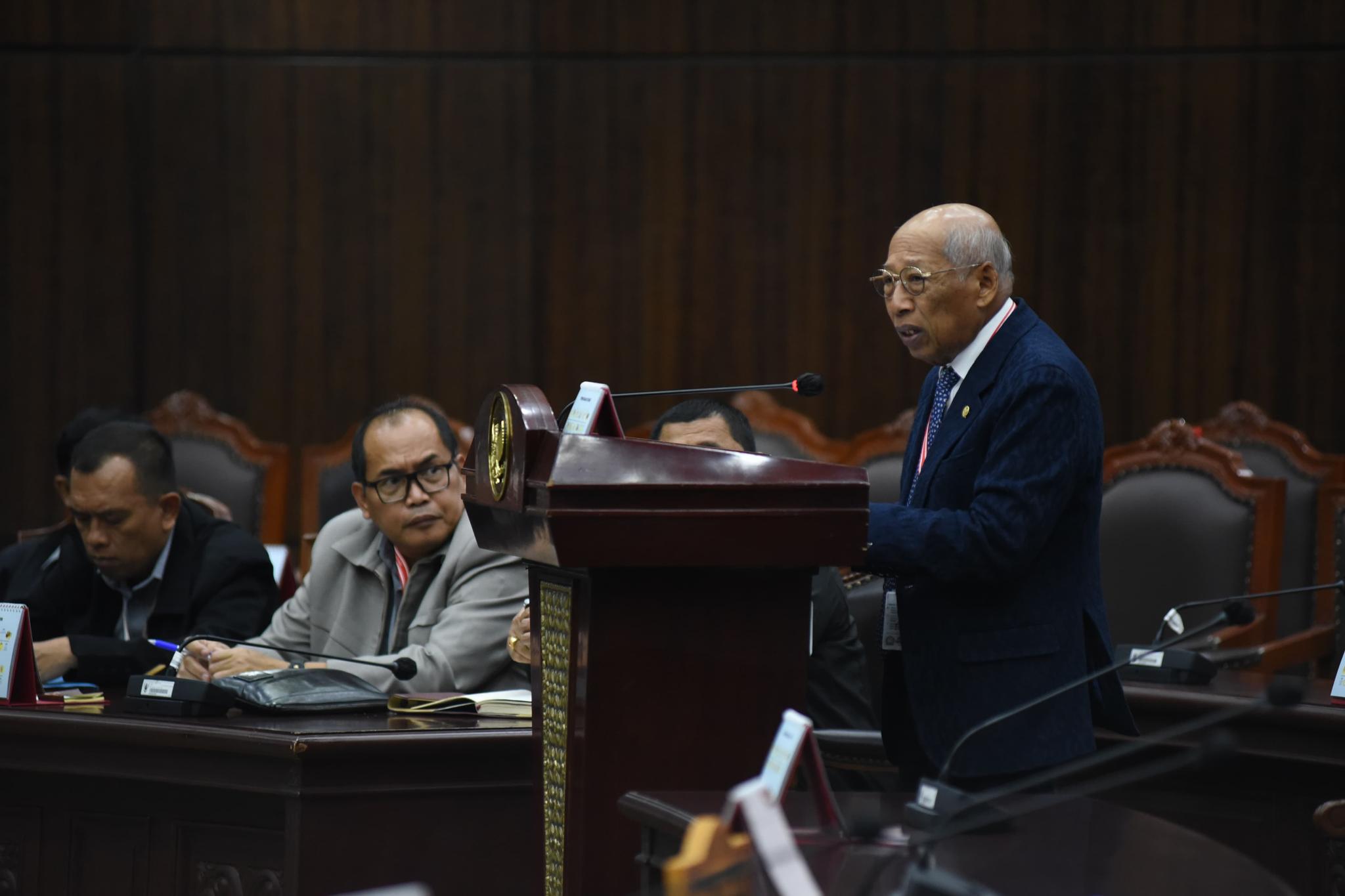 I Wayan Sudirta Tegaskan Kepastian Hukum dalam Sidang Uji Materi UU Arbitrase di MK