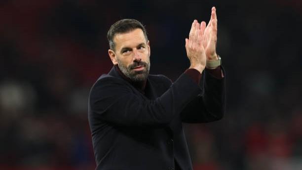 Ruud van Nistelrooy: Stok Gelandang Manchester United Tipis!