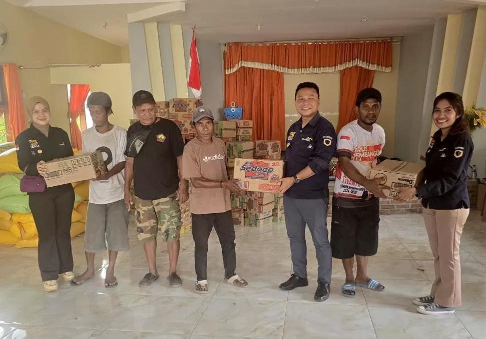 Bank Mandiri Sigap Bantu Warga Terdampak Erupsi Gunung Lewotobi di Flores Timur