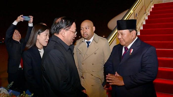 Presiden Prabowo Disambut Hangat di Beijing, Siap Temui Xi Jinping untuk Bahas Kemitraan Strategis