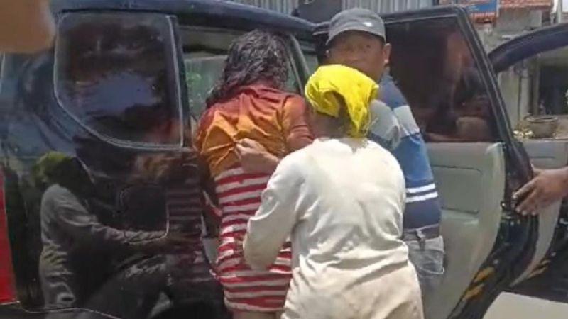 Suami di Blitar Bacok Istri Pakai Parang, Luka Kepala-Jari Putus