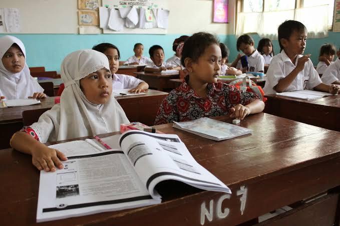 Apresiasi Rencana Sekolah Gratis di Jakarta, Komisi X Dorong Daerah Lain Lakukan Hal Serupa