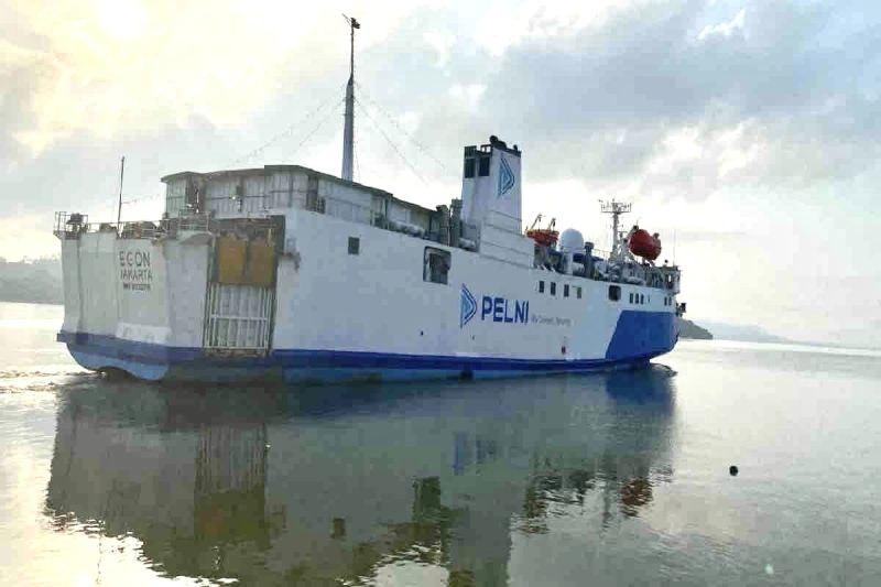 Bandara Labuan Bajo Terdampak Lewotobi, Pelni Evakuasi Wisatawan ke Lembar