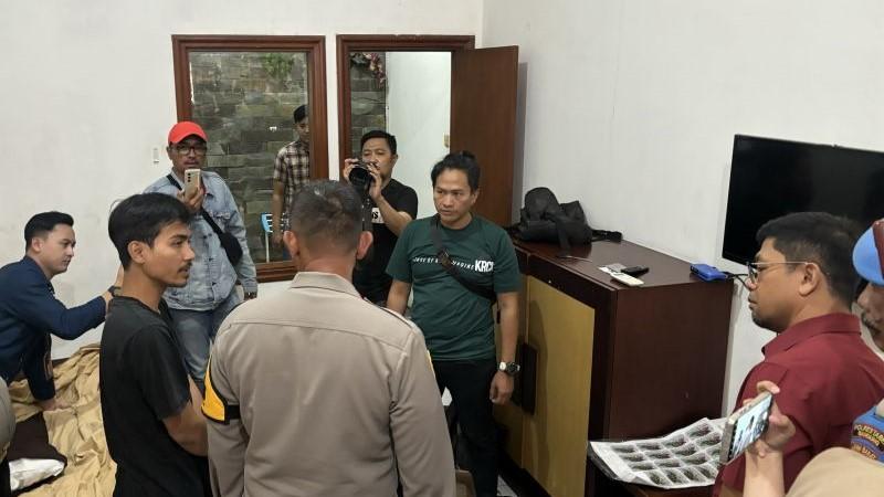 Polisi Gerebek Kamar Kontrakan di Bandung Produksi Tembakau Gorila
