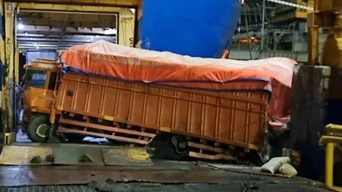 Truk ODOL Masih Mendominasi Jalan, Ini Solusi yang Diusulkan KNKT