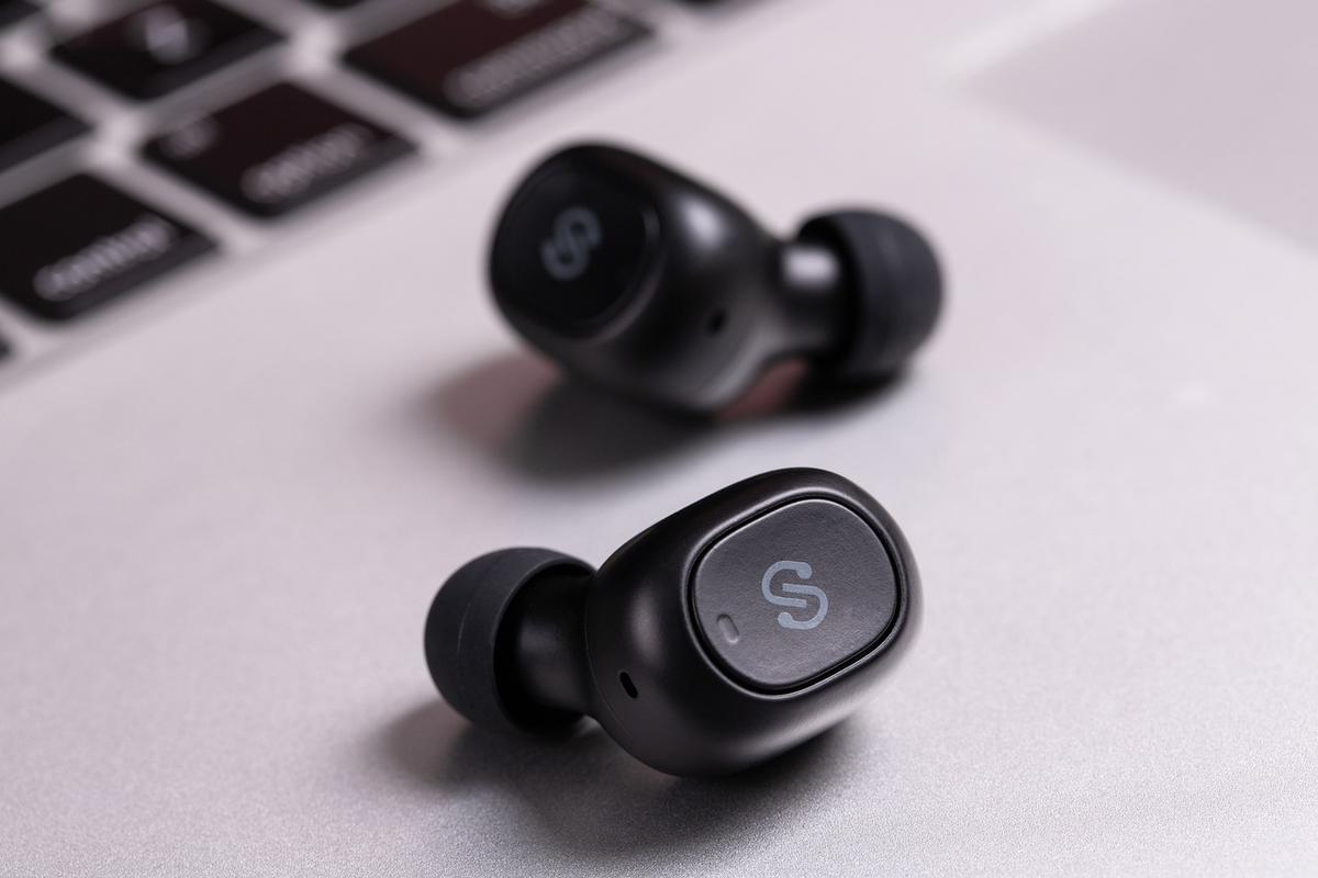 Begini Cara Merawat Earphone Bluetooth agar Tetap Awet
