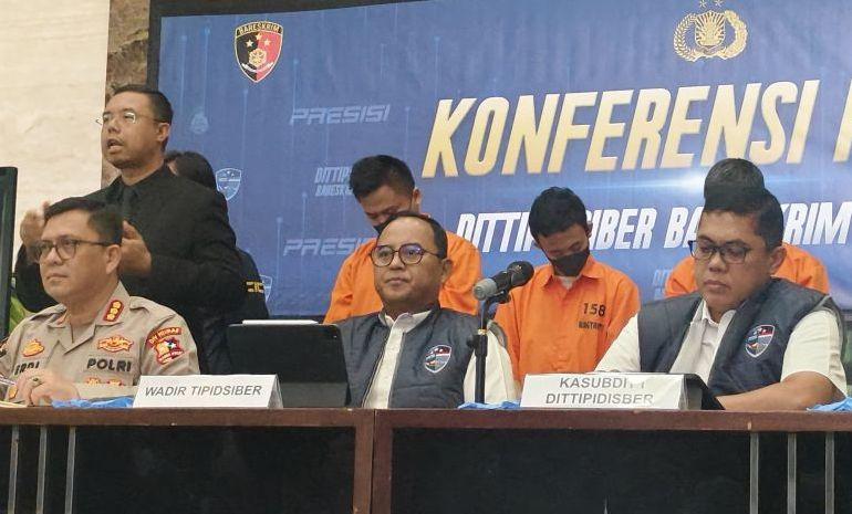 Polisi Tangkap Pegawai Honorer Kantor Desa Kelola 27 Situs Seks Anak di Pangandaran