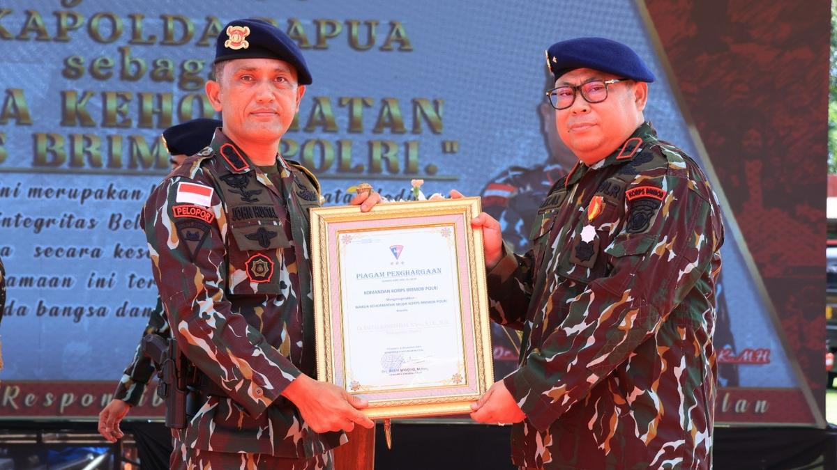 Brigjen Faizal Ramadhani Dianugerahi Warga Kehormatan Muda Korps Brimob