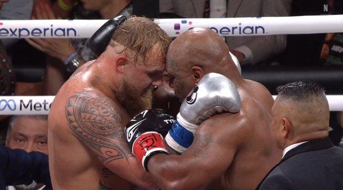 Jake Paul Kalahkan Mike Tyson dengan Kemenangan Mutlak Juri
