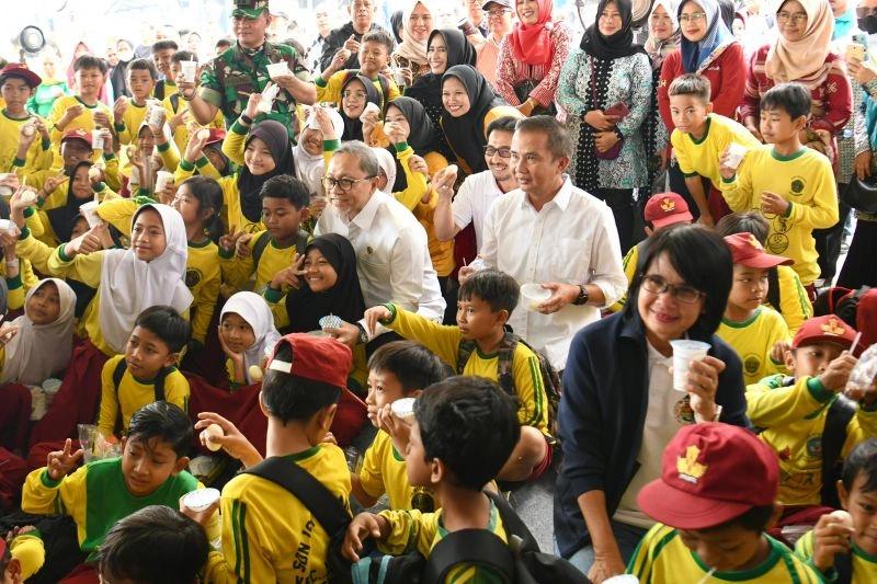 Kerja Kolektif Pemda Dinilai Menko Zulhas Jadi Kunci Swasembada 2028