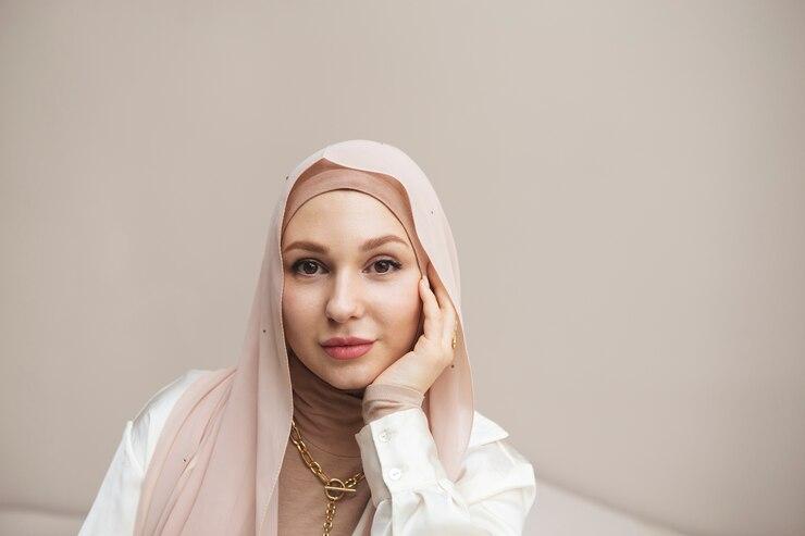 Tips Makeup Glowing: Rahasia Kulit Bersinar Alami