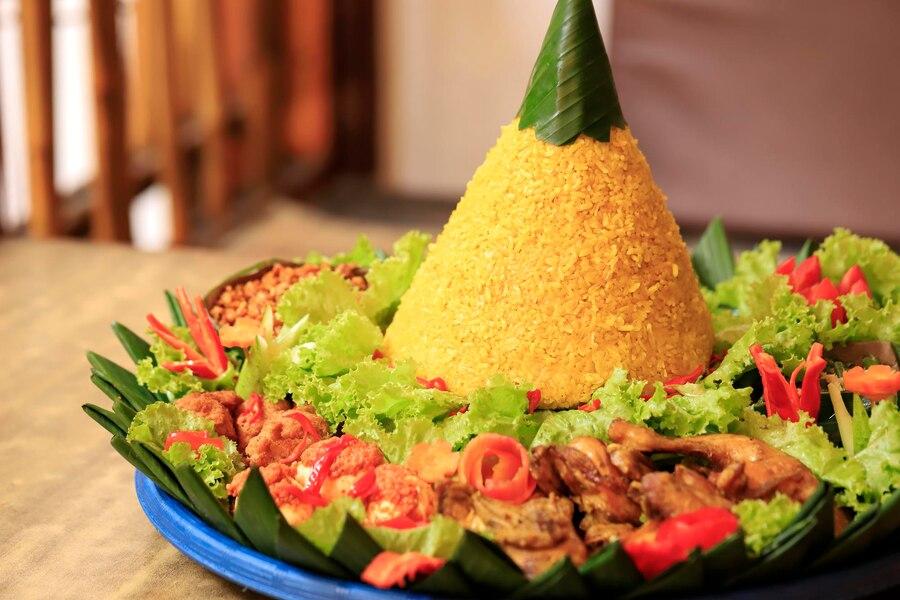 Bosan dengan Kue Ulang Tahun? Coba 10 Ide Makanan Ini!