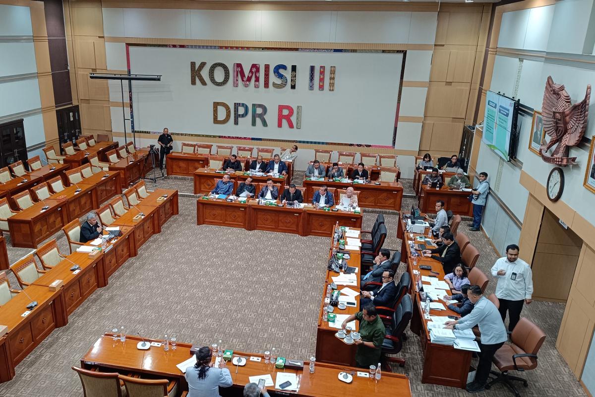 Hari Ini, Komisi III DPR Gelar Fit and Proper Test Terhadap Calon Dewas KPK