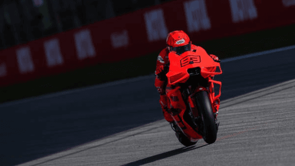 MotoGP 2025 Dimulai: Martin Coba Motor Aprilia, Marquez Seragam Merah